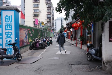 FC120E74-9BA5-4C12-A887-B635B8F7D2BE/L0/001
