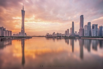 霞染珠江