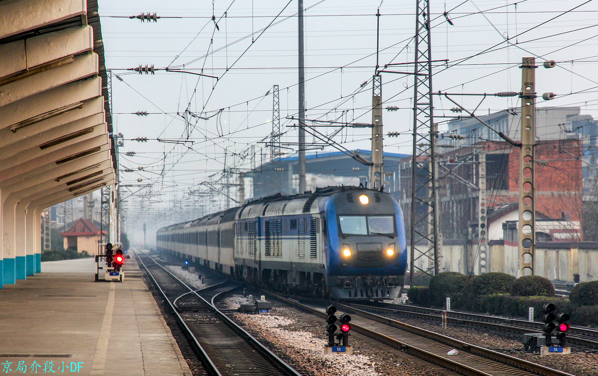 南昌铁路局成立20周年纪念