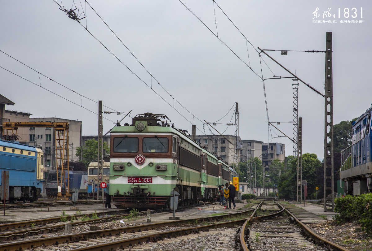 成昆长歌 · 燕岗 - 京局介段小df - 图虫