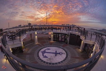 雲哥有感：高雄快要變有錢 因為這裡現在低消要三百元