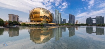 雲哥有十年沒再去過杭州了 這次前往只能用四個字形容 “金碧輝煌”