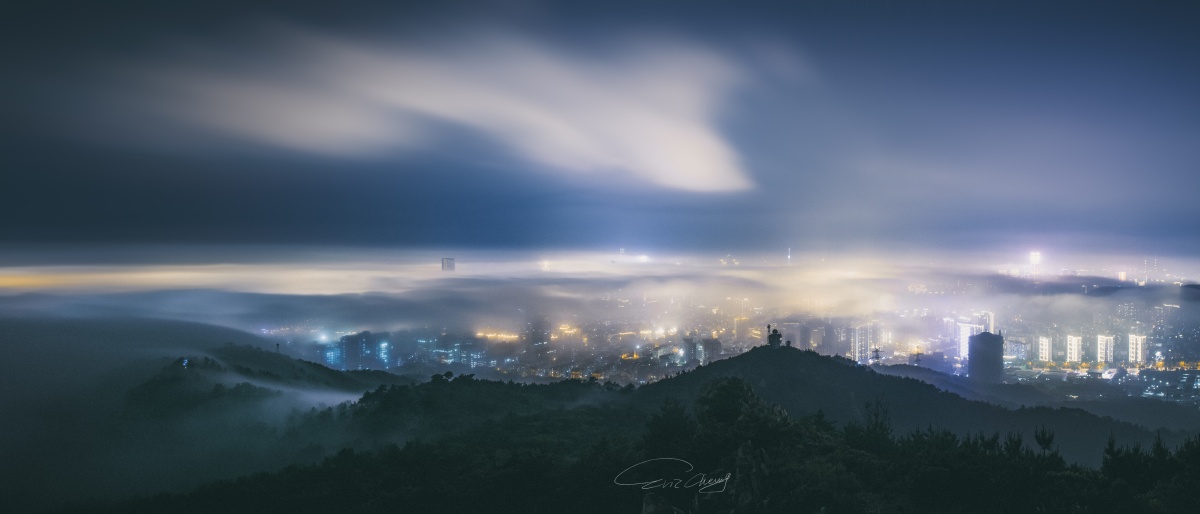 愁边动寒角夜久意难平