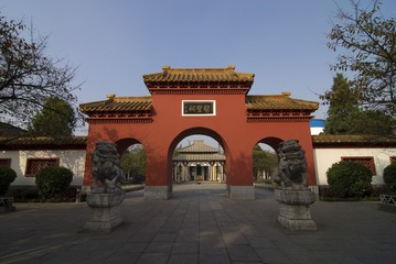 南阳医圣祠 山门 李长路