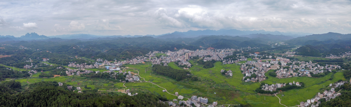 广西容县杨梅镇全景图航拍