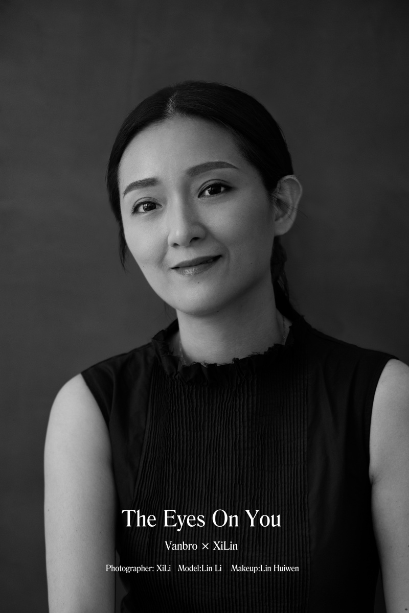 很荣幸给漳州电视台主持人林莉姐姐拍肖像我真的是看着她的节目长大的