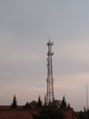 370987