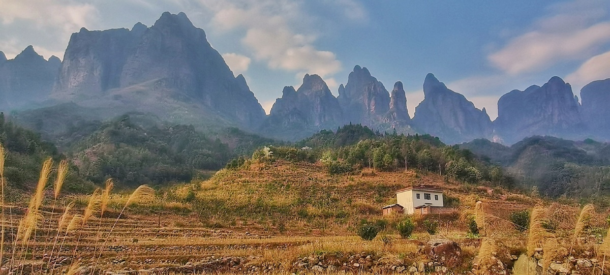大山深处有人家摄自广西金秀县六巷乡上古陈屯