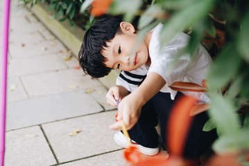 001