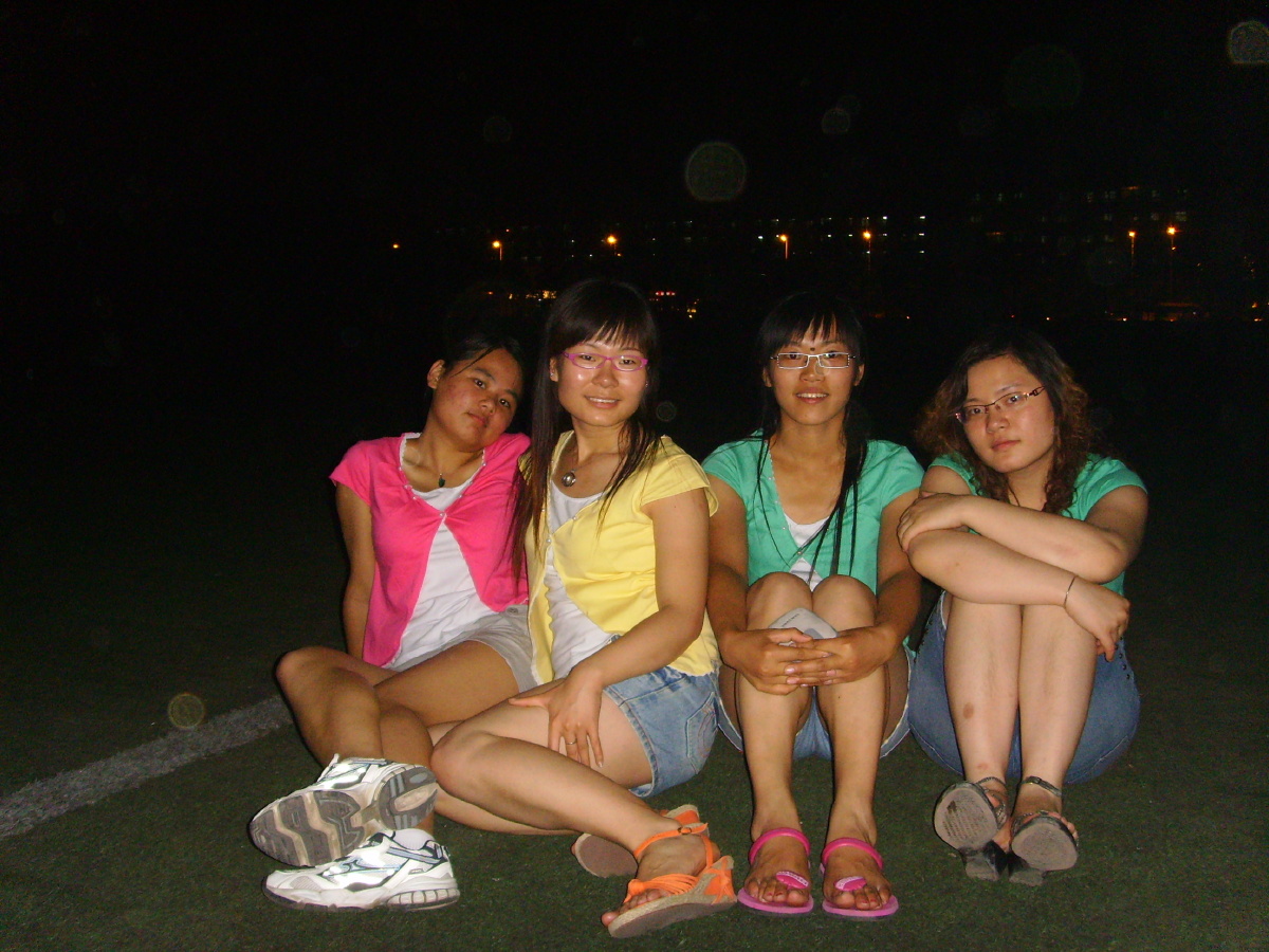 想念我的大学闺蜜你们还好吗