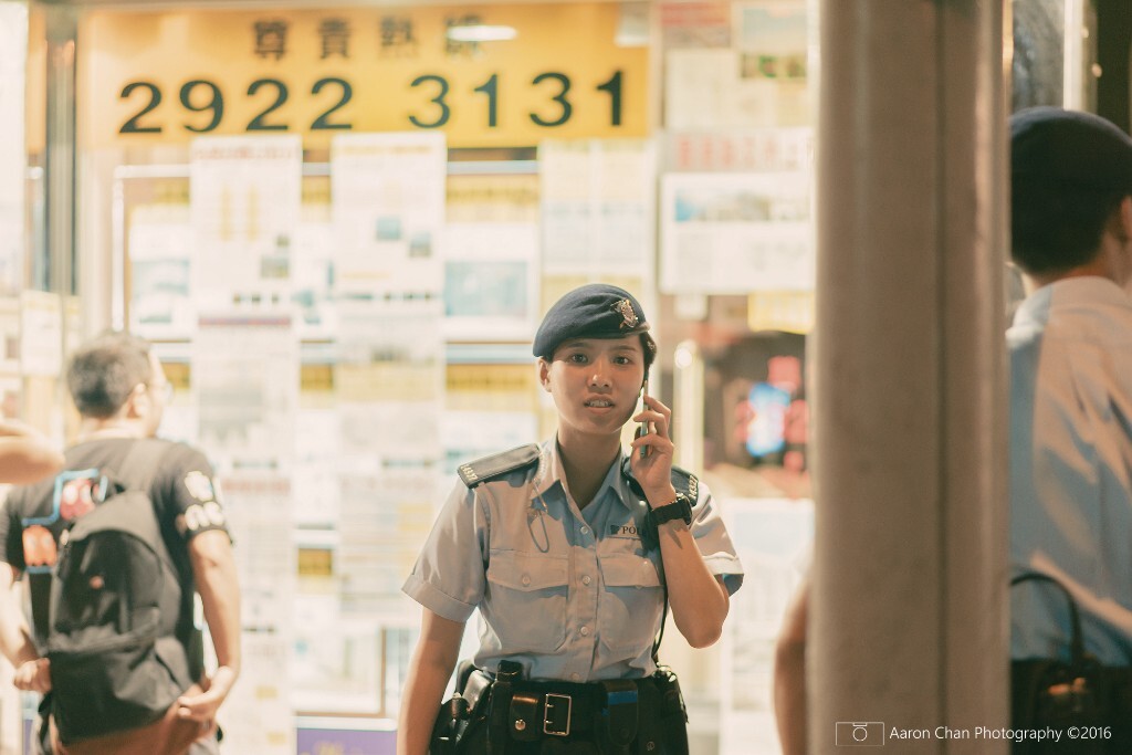 学警出更
