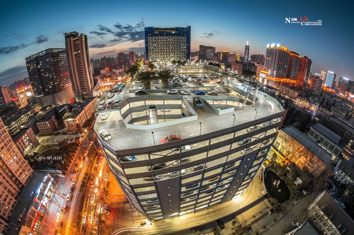 小寨赛格空中停车场