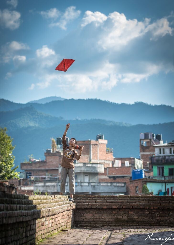 追风筝的人<br />
10月尼泊尔