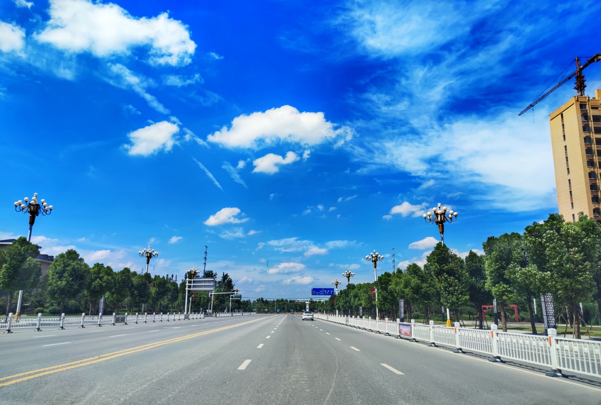 河南省驻马店市平舆县城市道路风光