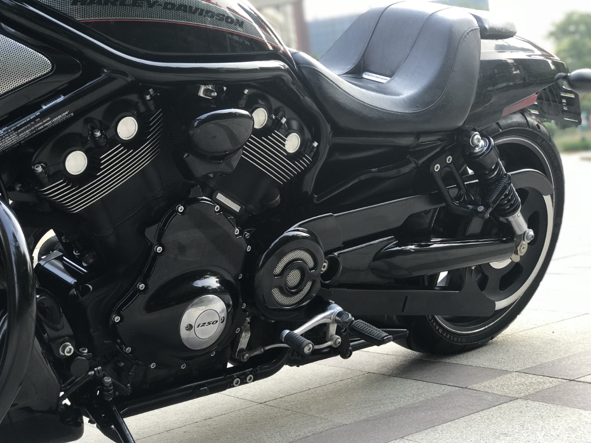 12年哈雷夜路德