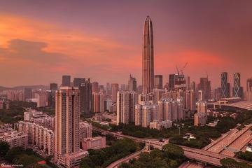 红龙乍现