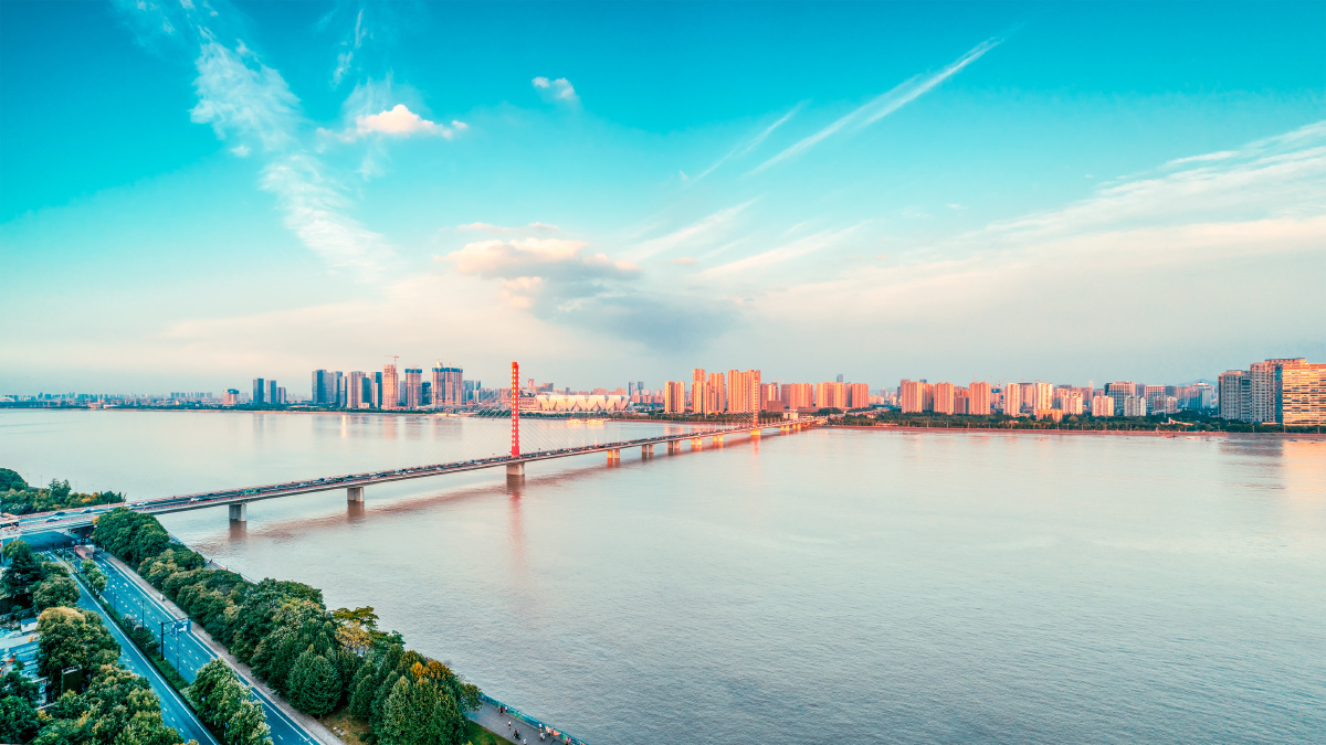 西兴大桥大江东去浪淘尽千古风流人物故垒西边