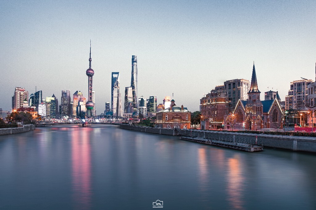 - 乍浦桥日落。