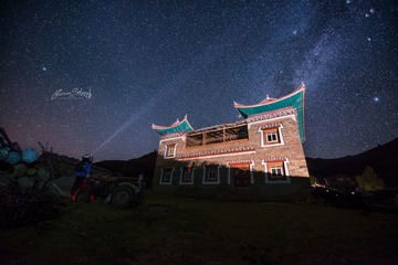 《藏寨星空》