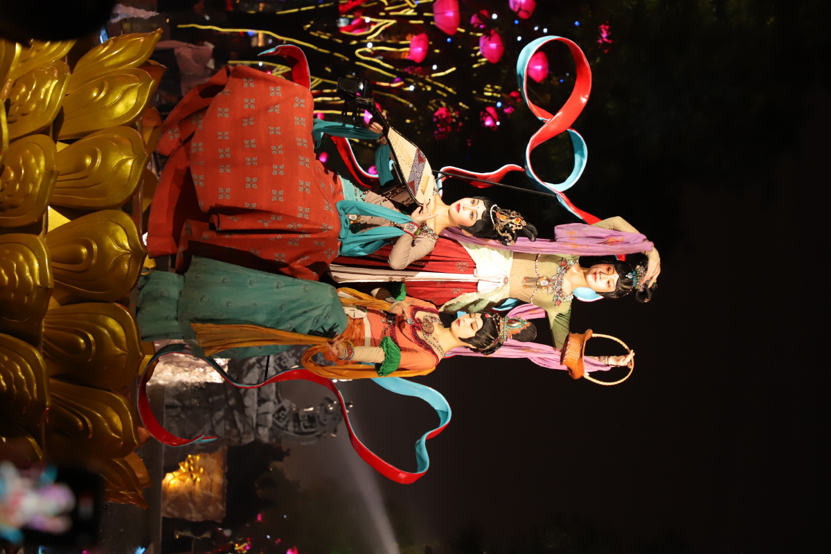 梦回大唐盛世重现打卡网红地大唐不夜城很震撼来西安一定要来感受一下