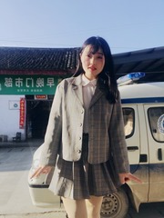 001
