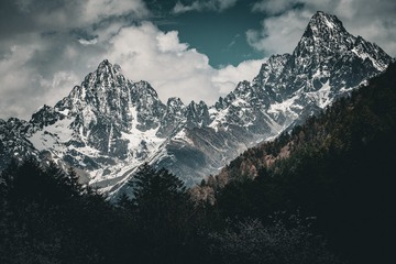 莲花雪山双子峰