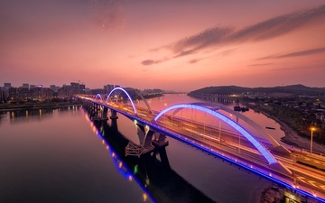 跨越湘江