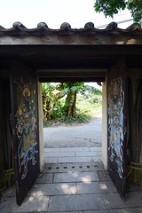 DSC_0107 繪有門神的門樓大門