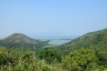 DSC_0126 觀景亭下望大蠔灣外的北大嶼山公路