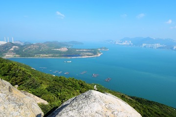 DSC_0045 索罟灣、東博寮海峽及遠處的數碼港和摩星嶺一帶