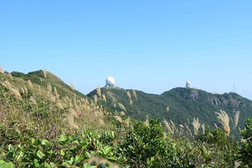 DSC_0048 南脊落大潭坳途中回望柏架山東北和西南兩個峰頂