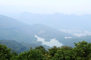 DSC_0035 蓮花山北峰右側鱷魚尾接河背水塘
