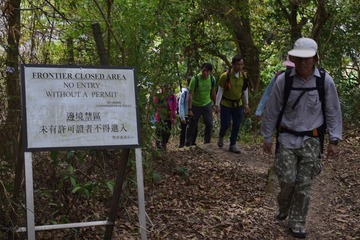 DSC_0220 沿蓮麻坑村旁山徑上走