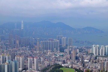 DSC_0037 畢架山下的港九市區景色