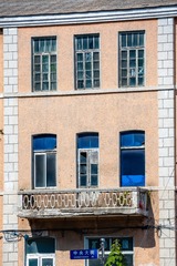 158528