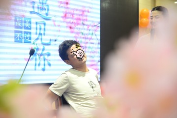 001