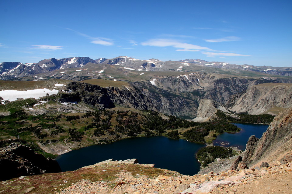 plateau lake around the beartooth highway br />