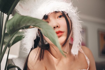 001