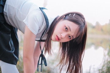 001