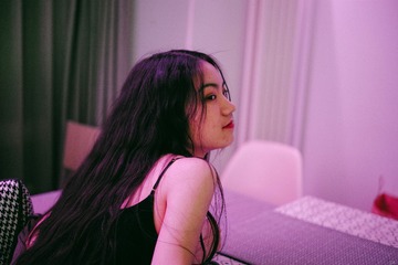 001