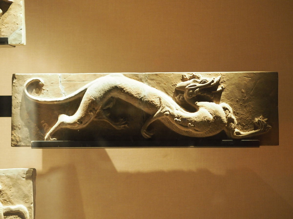 隋灰陶四神画像砖之青龙武汉博物馆藏