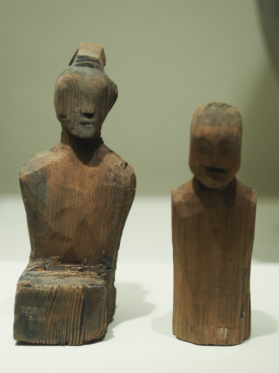 战国木俑辽宁省博物馆藏