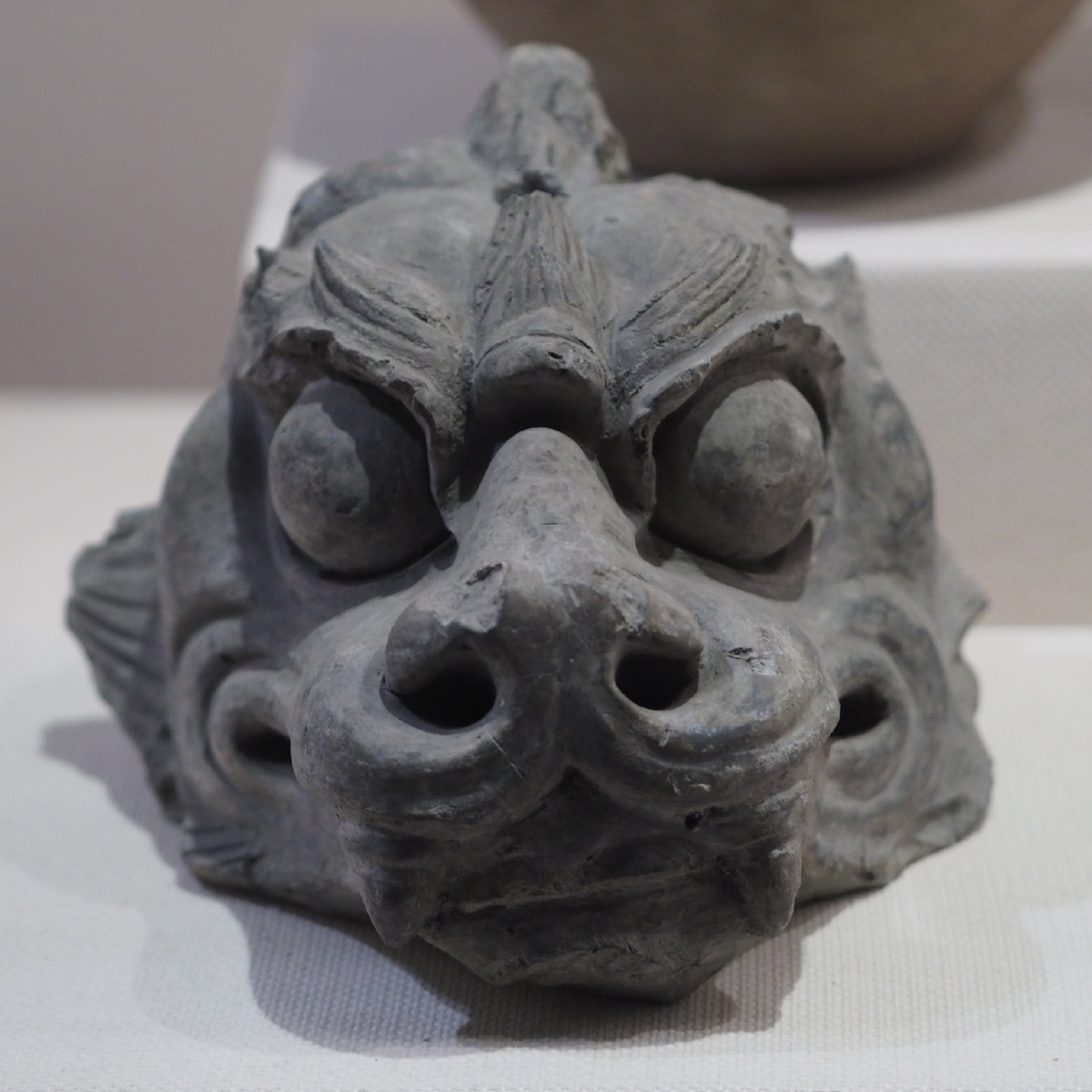 唐兽头陶脊饰无锡博物院藏