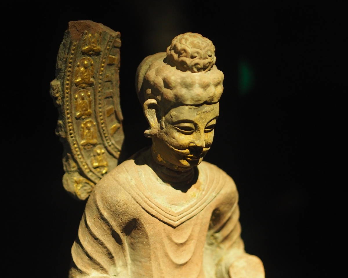 南梁阿育王像成都博物馆藏