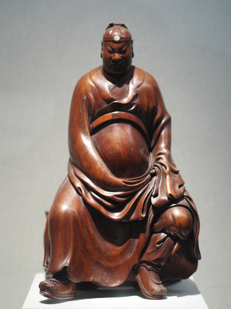 清廖熙雕楠木关公坐像福建博物院藏