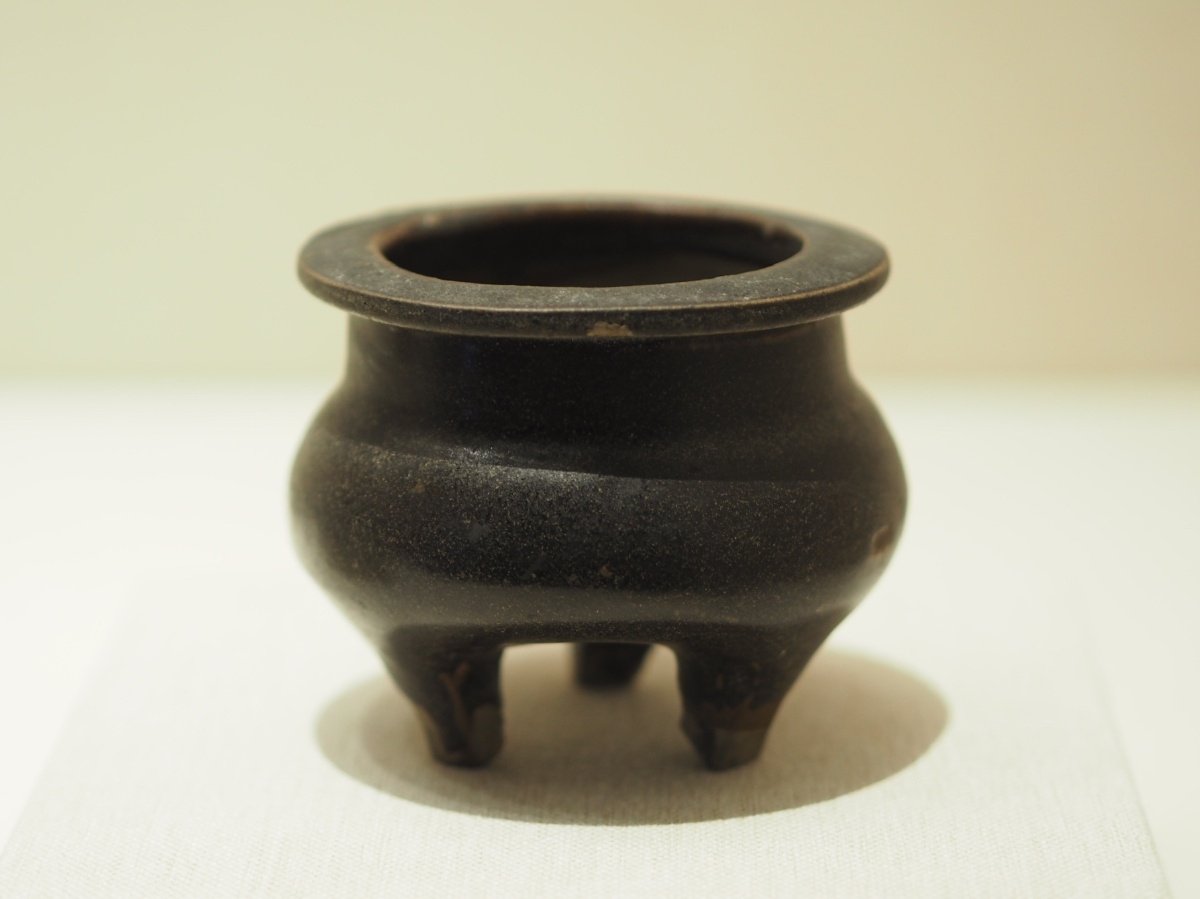 [南宋] 黑釉三足鬲炉 深圳博物馆藏 - zs412 - 图虫