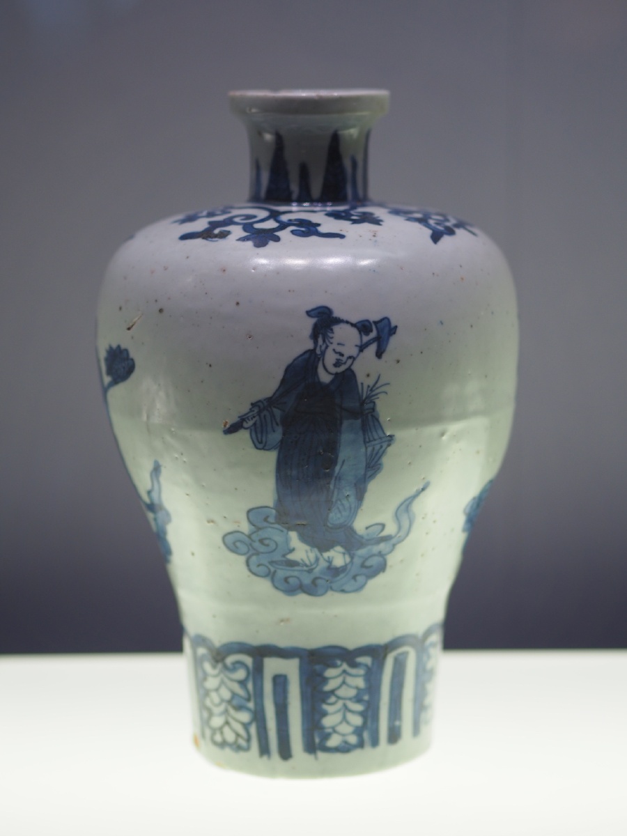 明万历青花仙人图梅瓶桂林博物馆藏