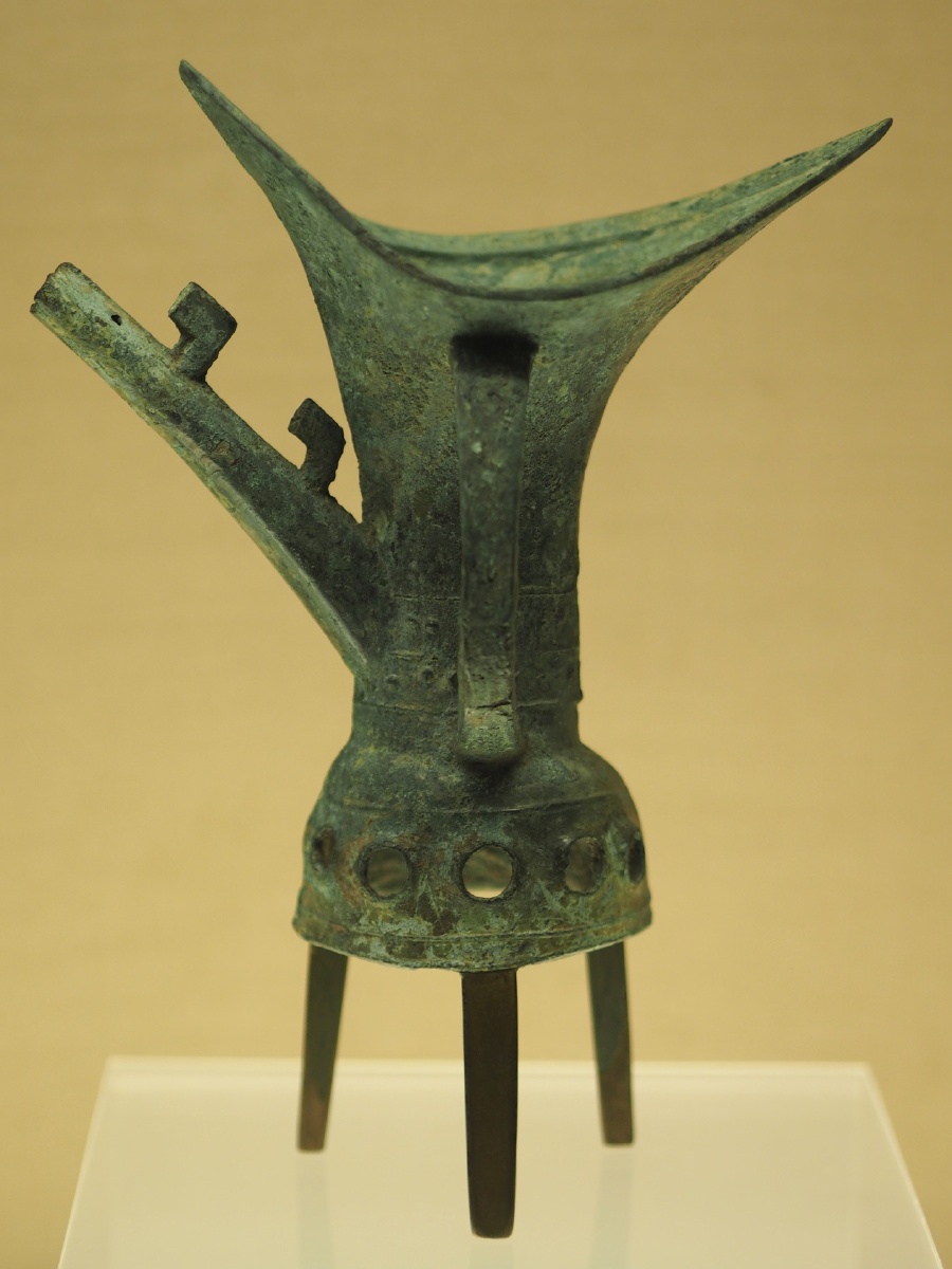 二里头文化管流爵上海博物馆藏
