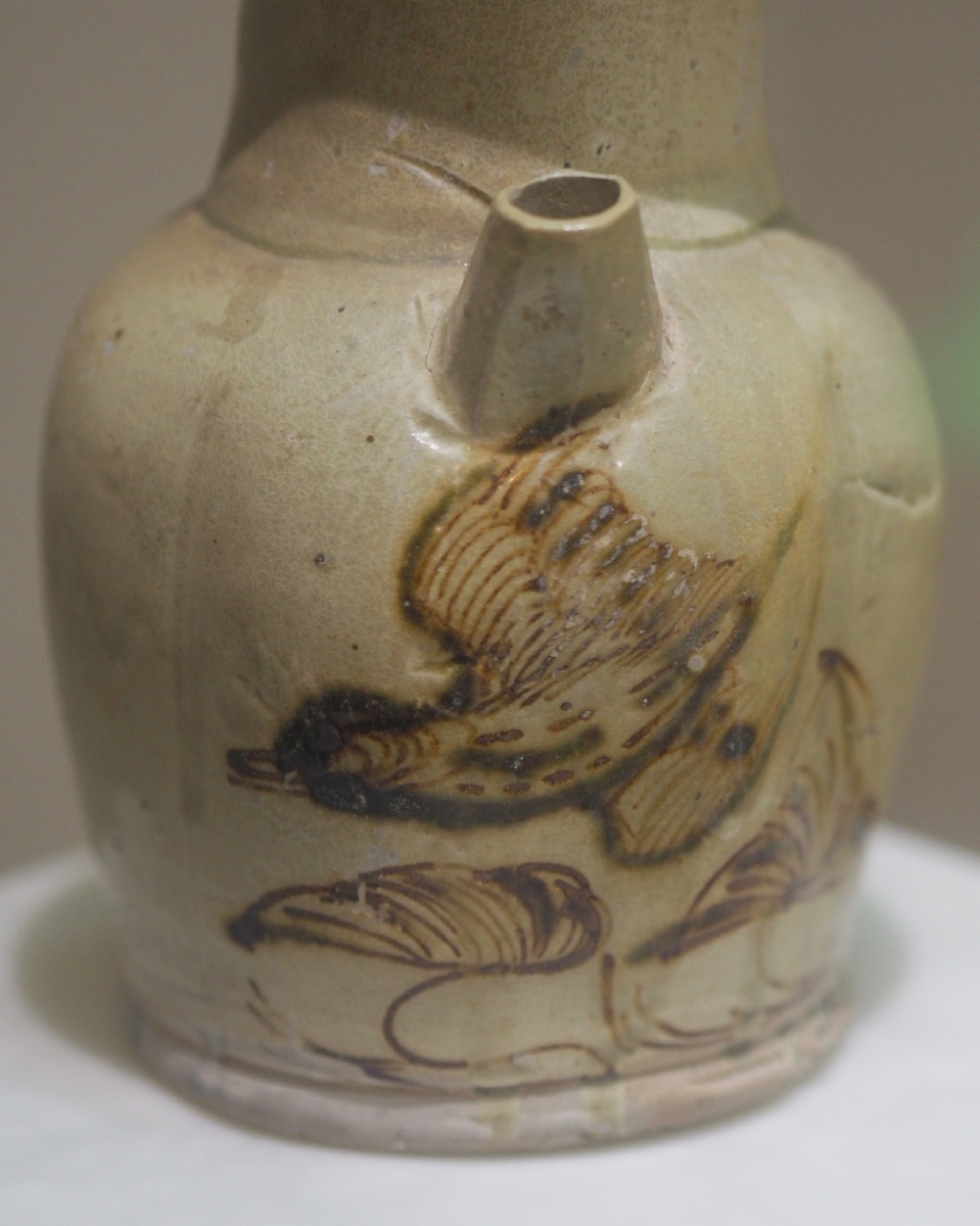 唐长沙窑褐彩鸟纹执壶中国茶叶博物馆藏