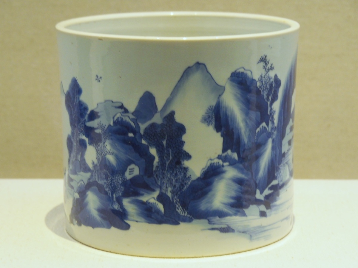 清雍正青花人物故事纹笔筒汕头市博物馆藏